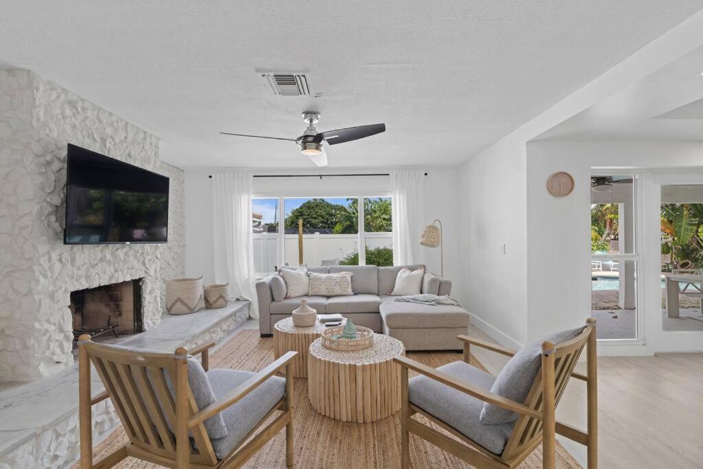 Waterfront-Heated Pool-Mini Golf-Game Room-2Mi Beach Fort Lauderdale Exterior foto