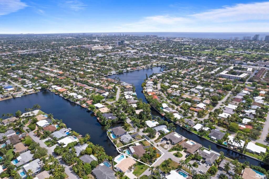 Waterfront-Heated Pool-Mini Golf-Game Room-2Mi Beach Fort Lauderdale Exterior foto