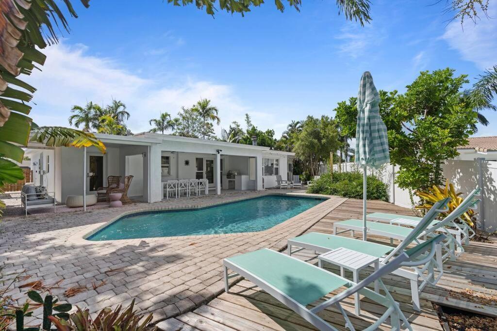 Waterfront-Heated Pool-Mini Golf-Game Room-2Mi Beach Fort Lauderdale Exterior foto